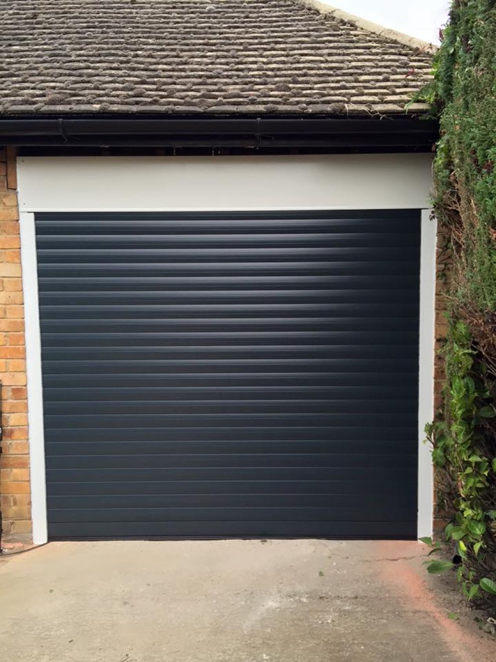 Seceuroglide Roller Garage Door in Anthracite fitted by Shutter Spec Security in Thame.