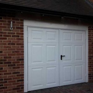 garador-beaumont-side-hinged-garage-doors
